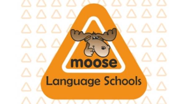 Χαρά και αισιοδοξία στο Μοοse Language Schools!