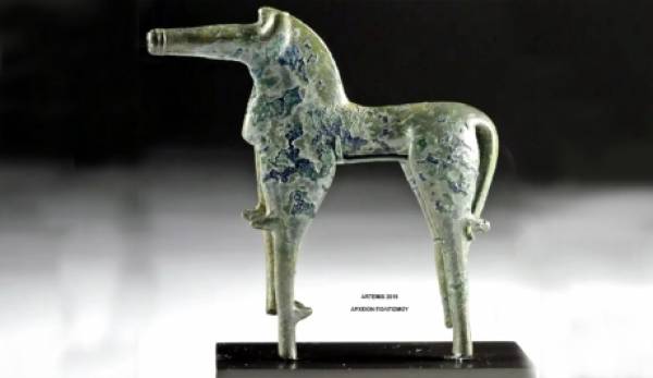 Ξεπουλιέται ένα αρχαίο άλογο από την Λακωνία, του 8ου αι. π.Χ.