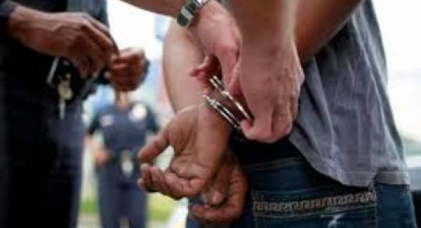 Σύλληψη δύο ανδρών στη Μάνη για χασίς