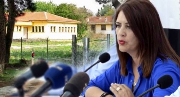 Νικολάκου: «Επικείμενη μετατροπή σε ανοιχτό κέντρο κράτησης του στρατοπέδου της Κορίνθου»