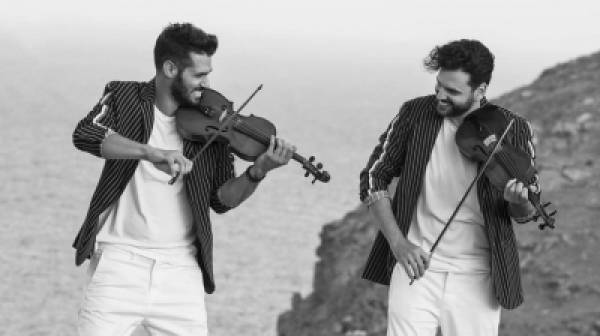 Οι Duo Violins στη Λέσχη Σπάρτης Σύμμετρον