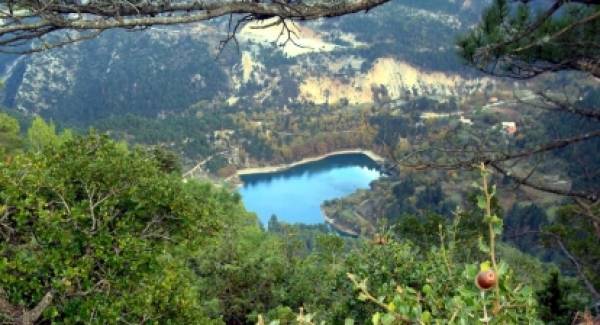 Ο Ε.Ο.Σ. Καλαμάτας στην εκθαμβωτική λίμνη Τσιβλού