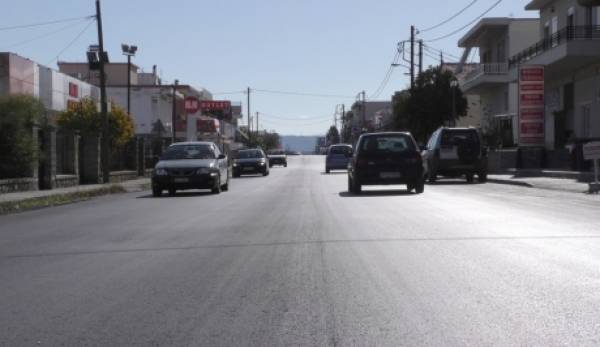 Προσοχή! Χωρίς διαγράμμιση η Εθνική Οδός στη νότια έξοδο της Σπάρτης (video)