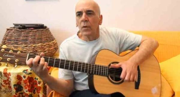 Ο Ορφέας Περίδης  τραγουδά το «Βαλς του Covid-19» (video)