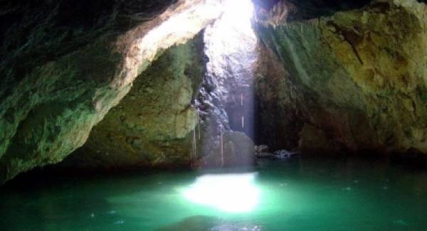 Ευκλής Καλαμάτας: Εξερευνά τα καλντερίμια της Καρδαμύλης και το σπήλαιο Βατσινίδη