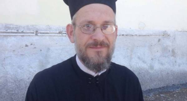 Στη Θεολογία Αθηνών  ο 40χρονος ιερέας!