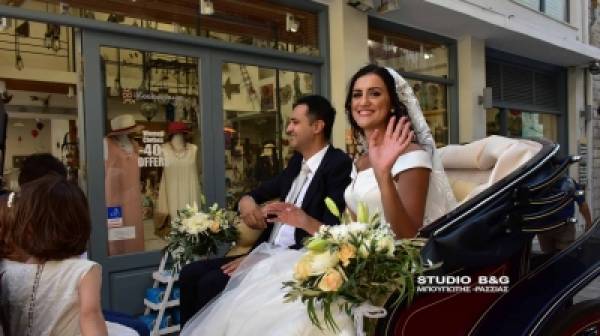 Παντρεύτηκε στο Ναύπλιο η εκπρόσωπος τύπου της ΕΛΑΣ (photos)