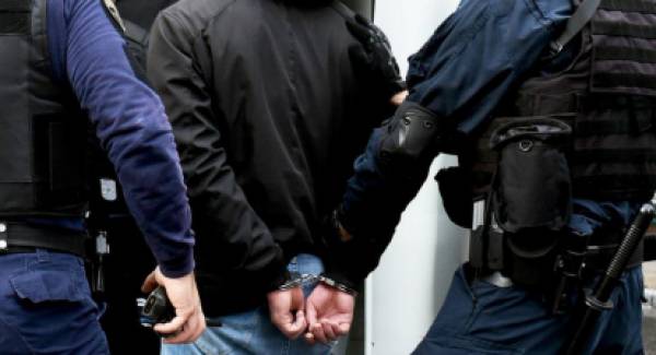 Συλλήψεις για ναρκωτικά στην Κορινθία