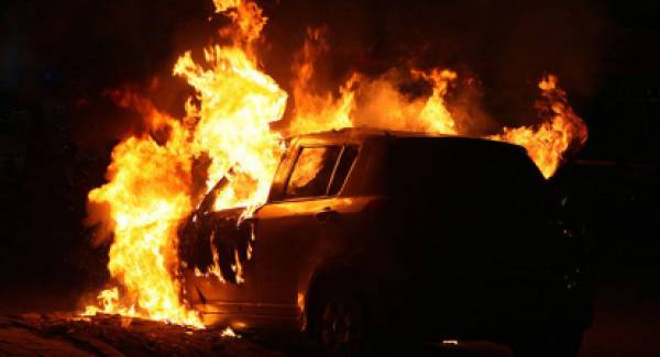 Κάηκε ολοσχερώς αυτοκίνητο στη Βόχα Κορινθίας