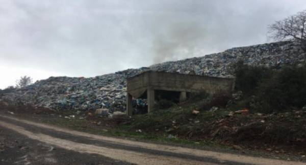 Τρίπολη: Μεγάλη φωτιά στη χωματερή του Αγίου Βλάση (video)