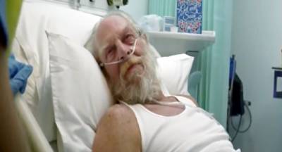 Στο νοσοκομείο με κορονοϊό ο Άγιος Βασίλης… (video)