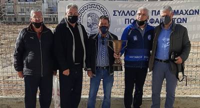Οι Παλαίμαχοι Ποδοσφαιριστές στήριξαν το κοινωνικό παντοπωλείο του Δήμου Πατρέων