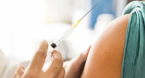 Τζανάκης: Αν εμβολιάζονται καθημερινά 60.000 άνθρωποι θα ανακοπεί η μεταδοτικότητα