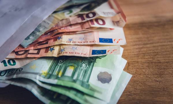 Επίδομα 534 ευρώ: Πότε θα καταβληθεί στους δικαιούχους