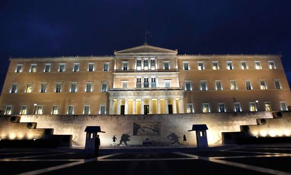 Πύλος: Δωρεά ασθενοφόρου από την Βουλή των Ελλήνων