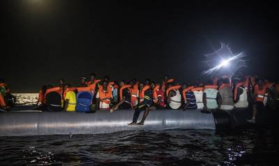 Αφρική: Τουλάχιστον 23 μετανάστες νεκροί σε ναυάγιο πλεούμενου ανοικτά της Τυνησίας