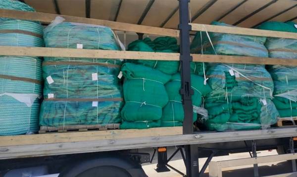 Βρέθηκαν 65 κιλά κάνναβης σε ασυνόδευτο όχημα στο λιμάνι της Πάτρας - Συνελήφθη 62χρονος (video)
