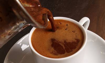 Έρευνα: Μειωμένος ο κίνδυνος χρόνιας ηπατοπάθειας για όσους πίνουν καφέ