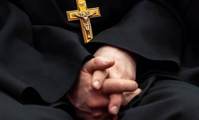 Αγρίνιο: Συνελήφθη ιερέας για βιασμό και παιδική πορνογραφία