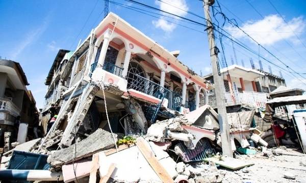 Αϊτή: 304 οι νεκροί από τα 7.2 Ρίχτερ - Εκατοντάδες τραυματίες και αγνοούμενοι