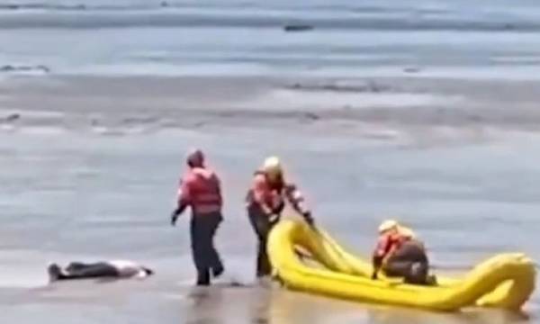 Διασώστες κλήθηκαν για «νεκρό» άντρα στο ποτάμι, μόνο που αυτός… χαλάρωνε (video)