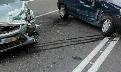 Εθνική Κορίνθου – Τρίπολης: Ένα σκασμένο λάστιχο προκάλεσε καραμπόλα έξι αυτοκινήτων