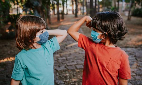Έρευνα: Η λοίμωξη από Covid-19 δεν επηρεάζει τη λειτουργία των πνευμόνων παιδιών και νέων