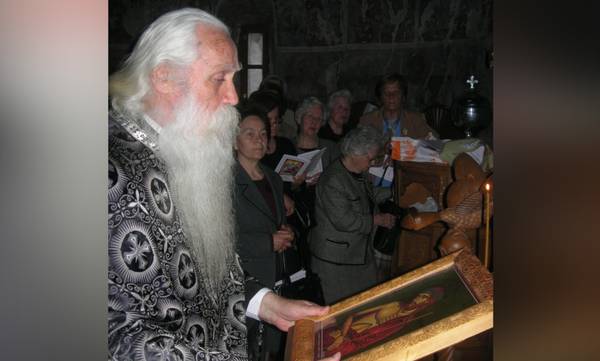 Οι Γορτύνιοι της Σπάρτης τιμούν τον Πρωτοπρεσβύτερο πατέρα Γεώργιο Μπλάθρα