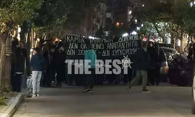 Πορεία αντιεξουσιαστών στο κέντρο της Πάτρας για τη φονική καταδίωξη στο Πέραμα (photos - videos)