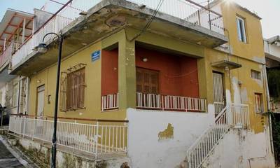 Πωλείται μονοκατοικία 65 τ.μ. με έξτρα δικαίωμα δόμησης στην Ράχη Καλαμάτας