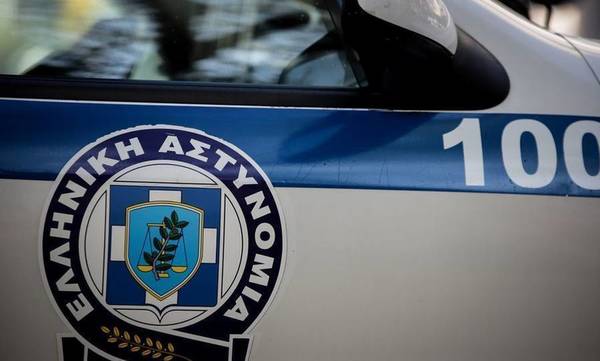 Αιματηρό επεισόδιο στη Θεσσαλονίκη: 50χρονος μαχαίρωσε γυναίκα και τον γιο της
