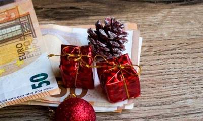 Δώρο Χριστουγέννων 2021: Πώς να υπολογίσετε το ποσό που δικαιούστε - Πότε καταβάλλεται