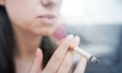 Το κόψιμο του τσιγάρου μετά από διάγνωση καρκίνου των πνευμόνων βελτιώνει σημαντικά την επιβίωση