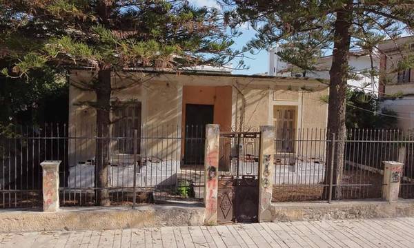 Κινδυνεύει η οικία του ποιητή Καρούζου στο Ναύπλιο