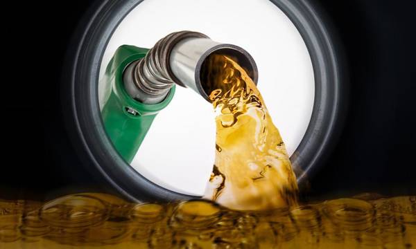 Ακριβότερη όσο ποτέ η βενζίνη στην Ελλάδα – Άμεσα μέτρα ζητούν Σύριζα – Χαρίτσης