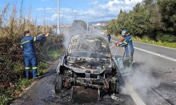 Μεσσηνία: Αυτοκίνητο καταστράφηκε ολοσχερώς από φωτιά στο δρόμο Κυπαρισσία – Καλό Νερό
