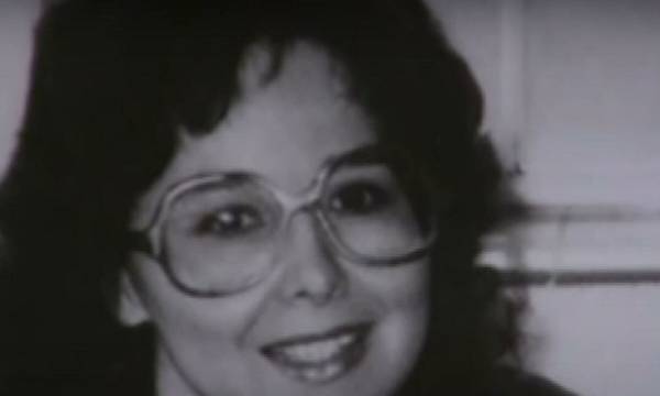 Σύνδρομο Μινχάουζεν: Η ιστορία της Τάνια Ρέιντ που έστειλε τον γιο της  στο νοσοκομείο 18 φορές