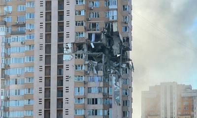 Πόλεμος στην Ουκρανία: Ρωσικός πύραυλος χτύπησε πολυκατοικία στο Κίεβο - Συγκλονιστικές εικόνες