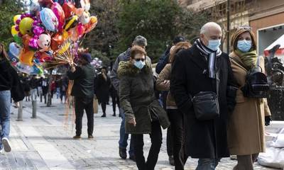 Κορονοϊός: Χωρίς μάσκες από σήμερα στους εξωτερικούς χώρους