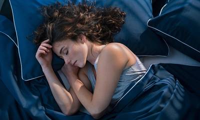 Καρδιά: Τι έδειξε έρευνα για όσους πέφτουν για ύπνο μεταξύ 10 και 11 το βράδυ