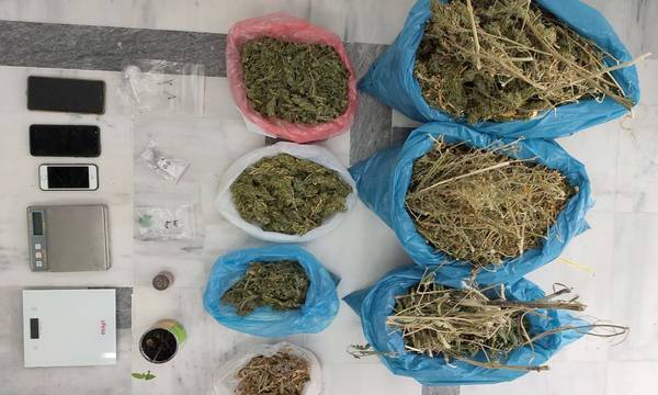 Συνελήφθησαν τρία άτομα για ναρκωτικά μετά από επιχείρηση στο Καστόρι Σπάρτης