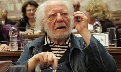 Θλίψη: Πέθανε ο Ροβήρος Μανθούλης, «πατέρας του ελληνικού ντοκιμαντέρ»!