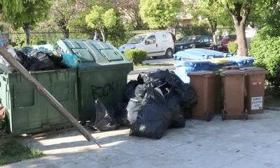 Τριήμερα με σκουπίδια στην Πελοπόννησο – Κλειστή η μονάδα της Παλαιόχουνης τις αργίες!