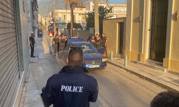 Καλαμάτα: Συνελήφθη ο άνδρας που εισέβαλε στο προαύλιο της Τράπεζας της Ελλάδος
