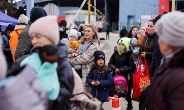 35.425 Oυκρανοί έχουν καταφύγει στην Ελλάδα, το 23% ανήλικοι