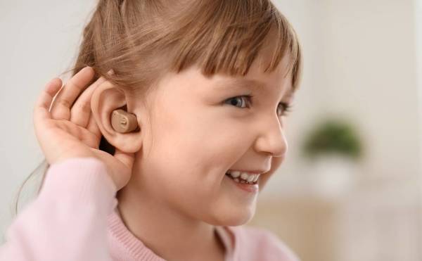Προβλήματα ακοής σε παιδιά – Αιτίες, συμπτώματα και αντιμετώπιση