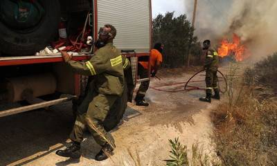 Συναγερμός στην Ηλεία: Μάχη με τις φλόγες σε τρία μέτωπα δίνει η Πυροσβεστική