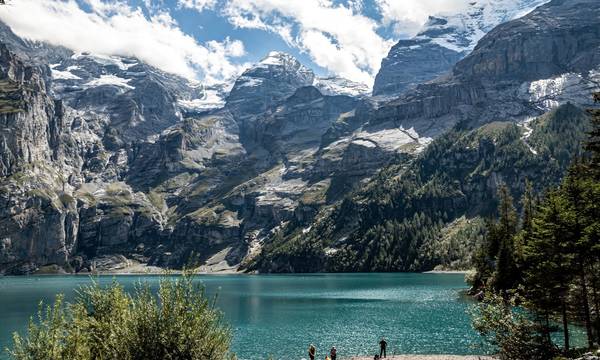 Το βουνό Kandersteg στην Ελβετία μετακινείται και απειλεί με κατολίσθηση (video)