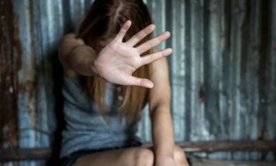 Ηλεία: 13χρονη κατήγγειλε φίλο του πατέρα της για απόπειρα βιασμού - Δίωξη από τον Εισαγγελέα