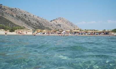 Πέντε αγαπημένες παραλίες στην Πελοπόννησο